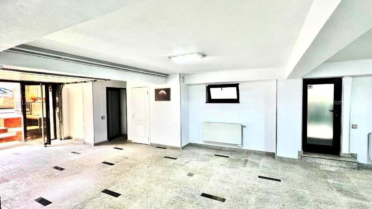 Aviatorilor - Kiseleff / Spatiu  Open Space / Parter coborât (Demisol) / Stradal - 18