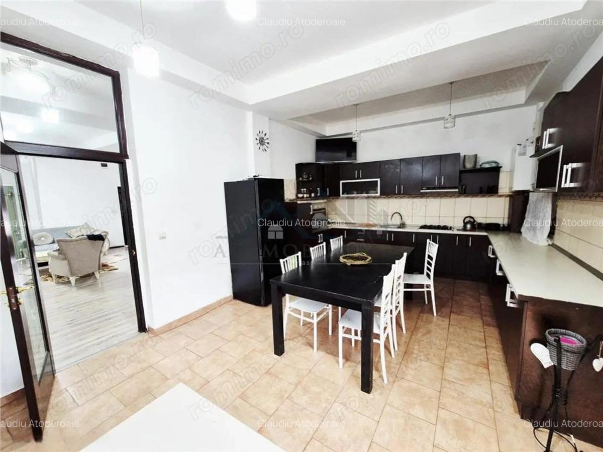 Casa tip duplex spatioasa cu garaj - 8