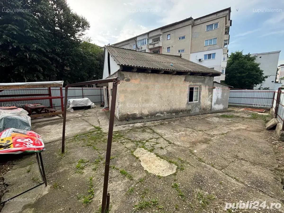 Casa De Vanzare - 4