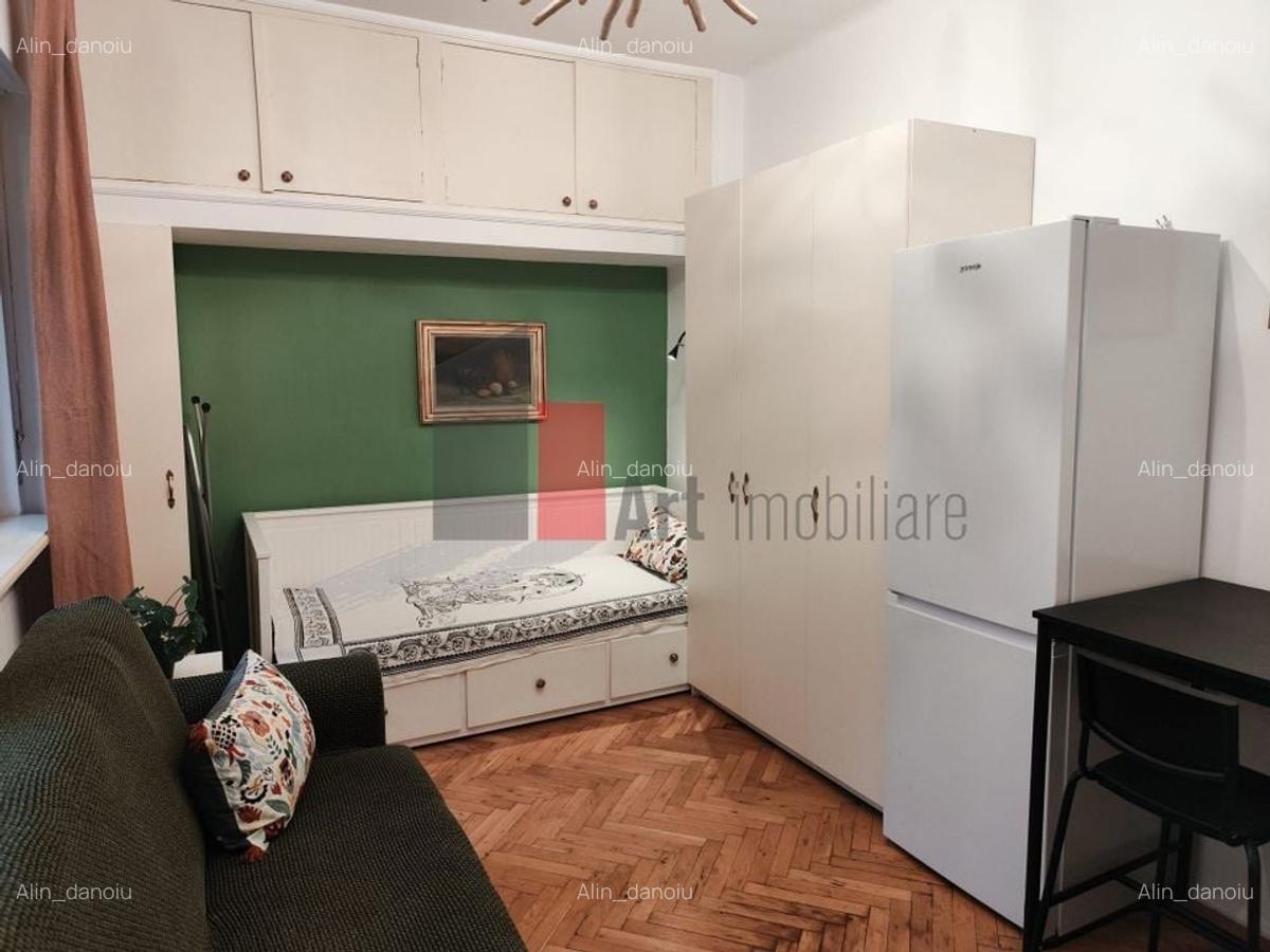 Garsoniera de inchiriat in zona Magheru (ultracentral) - 2