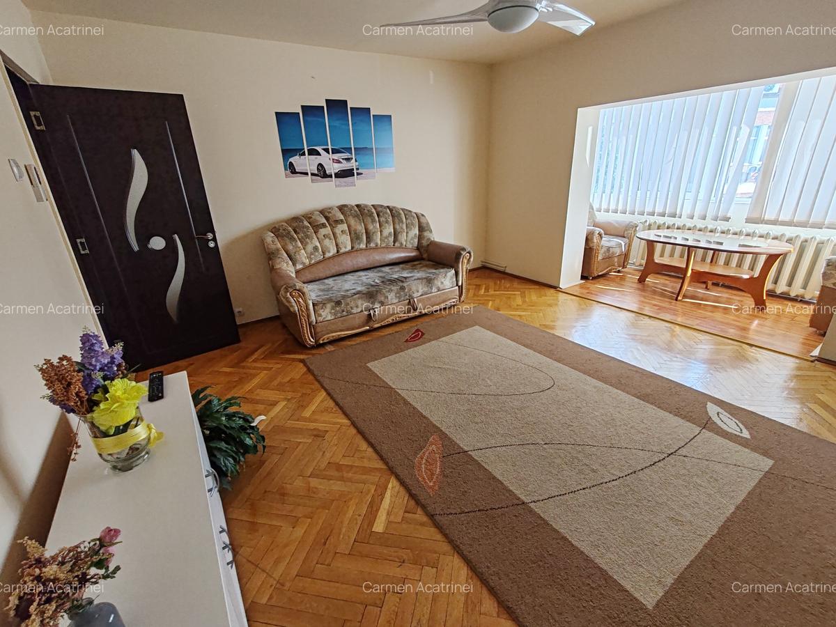Apartament cu 3 camere decomandat, mobilat în Centrul Civic - 4