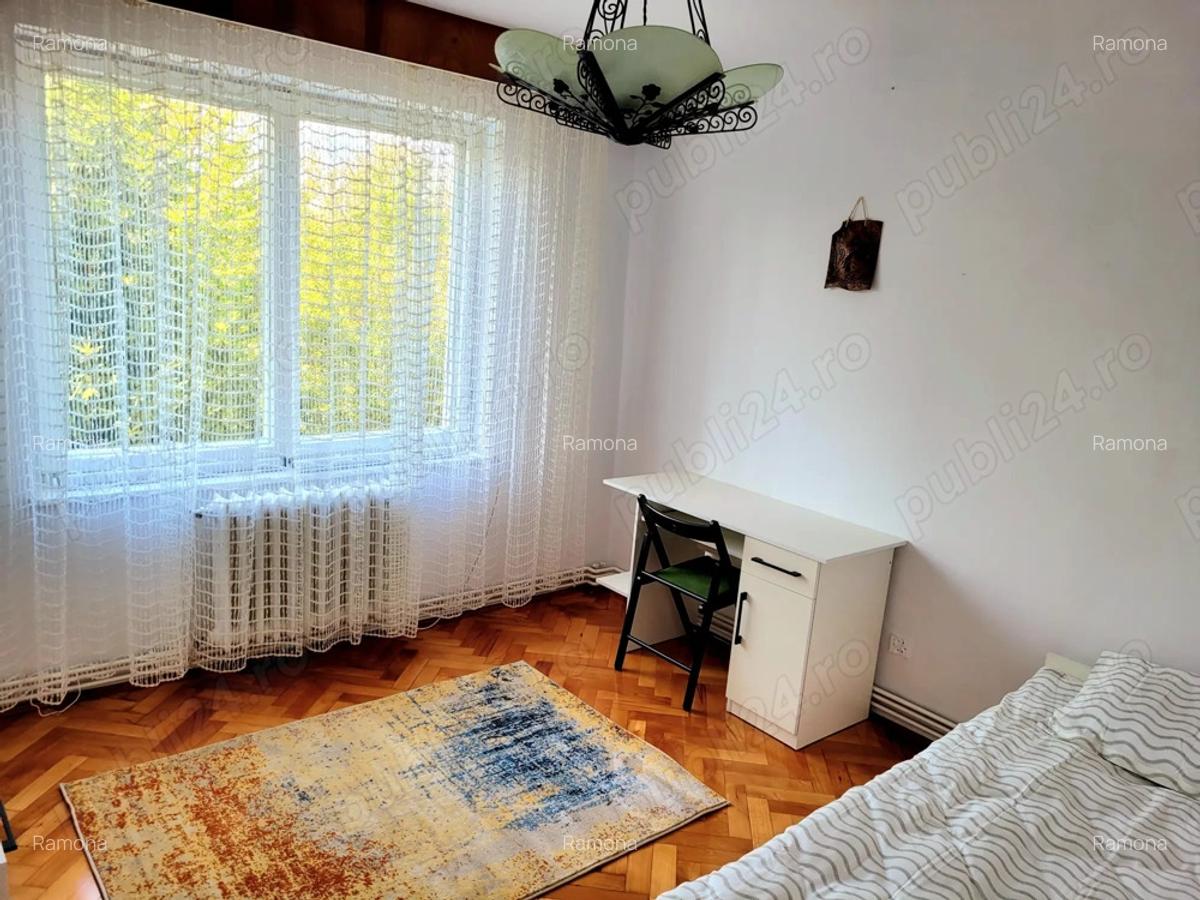Ofer spre inchiriere ap. cu 3 camere - 4