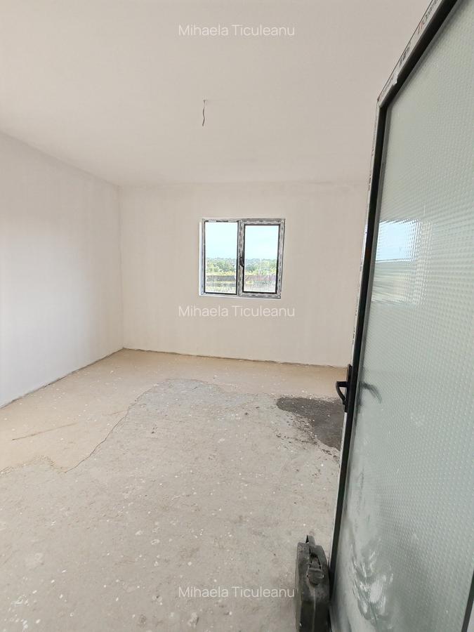 Casă cu 4 camere în Central - 3