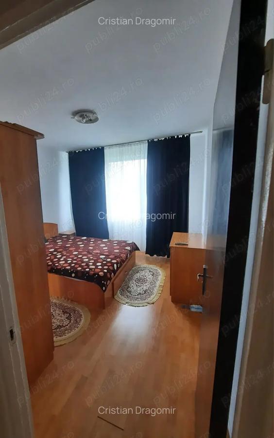 Inchiriez Apartament cu 2 camere - 8