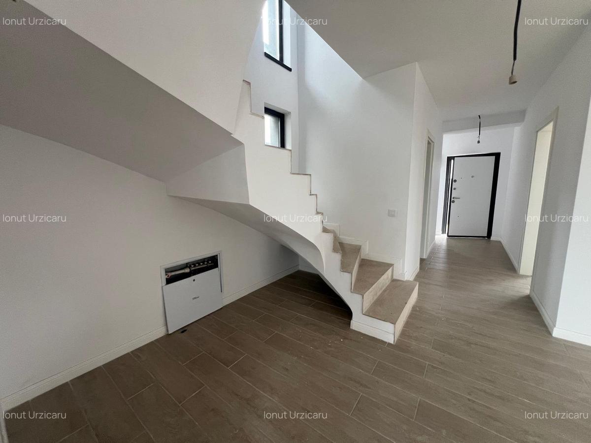 Vila individuala - 5 camere - 3 bai -teren 400 mp - 10