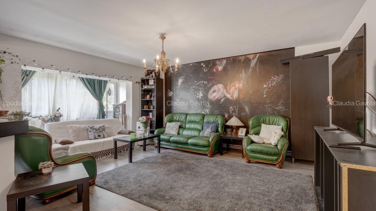 Apartament cu 4 camere semidecomandat în Alba Iulia - 2