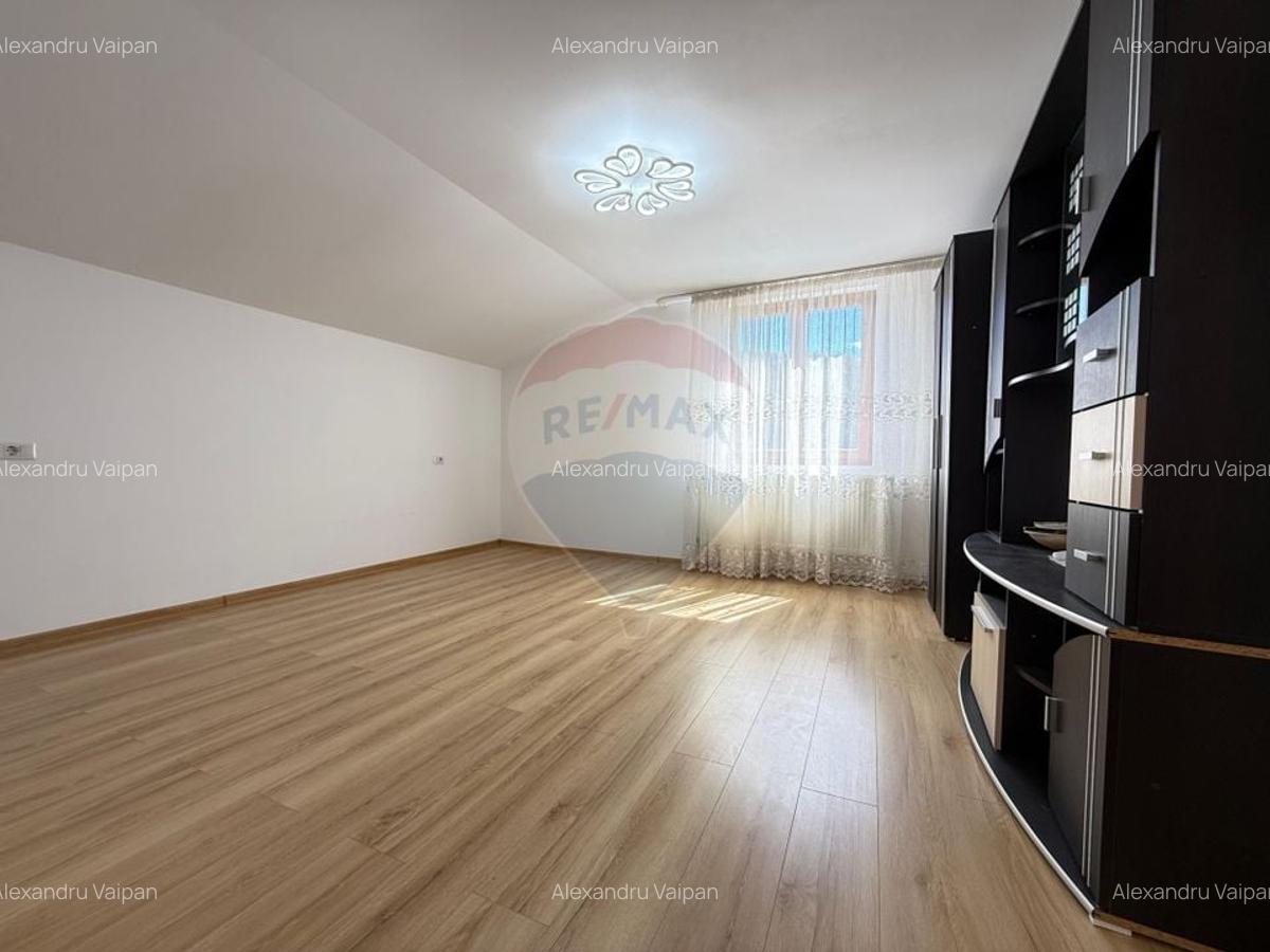 Apartament cu 3 camere de vanzare - Gura Humorului - 5