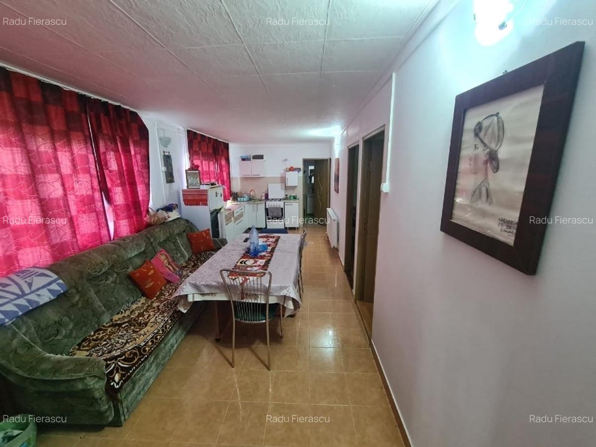 Casă + Anexă pe teren de 1.200 m² în Berislăvești, județul Vâlcea - 3
