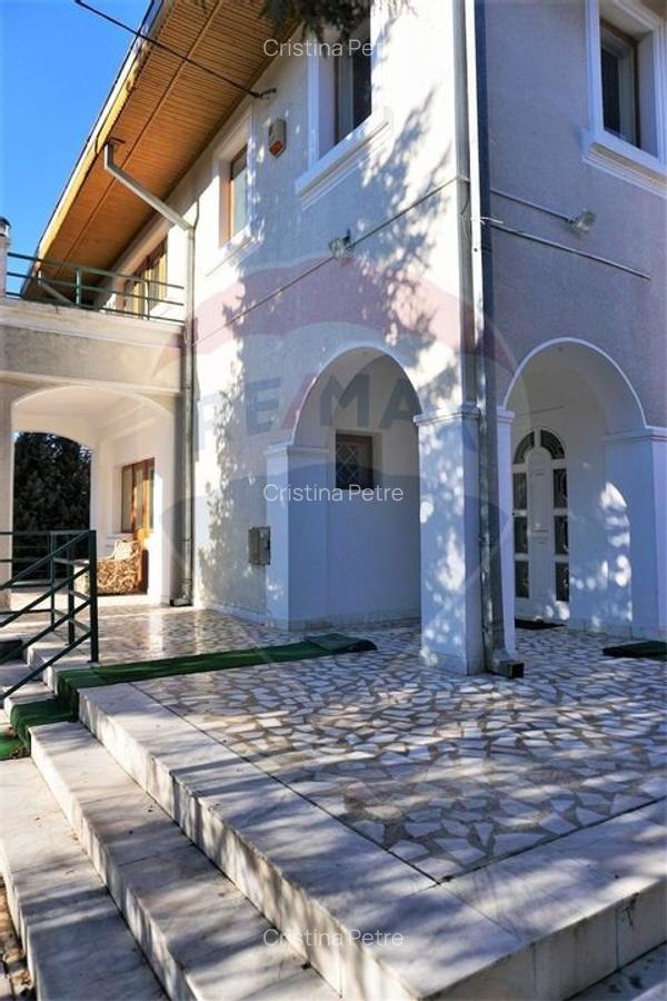Casa / Vila cu 7 camere de vanzare in zona Bucurestii Noi - 16