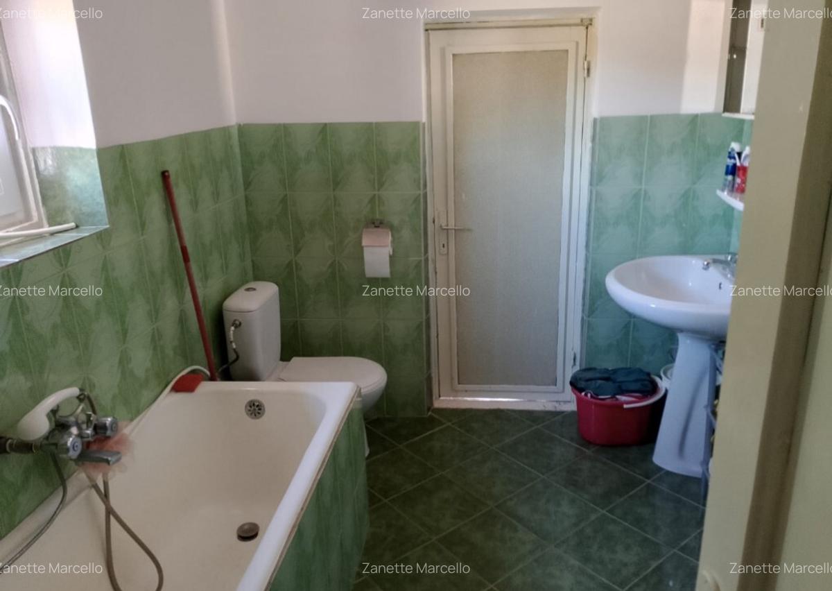 Casa mobilata Straoane, Vrancea - 9