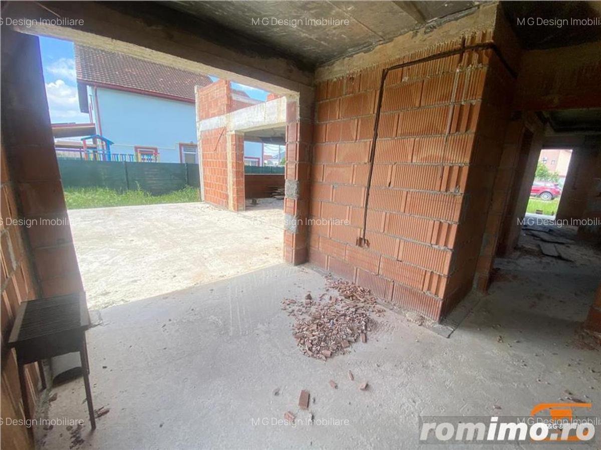 Sacalaz casa la rosu - 5