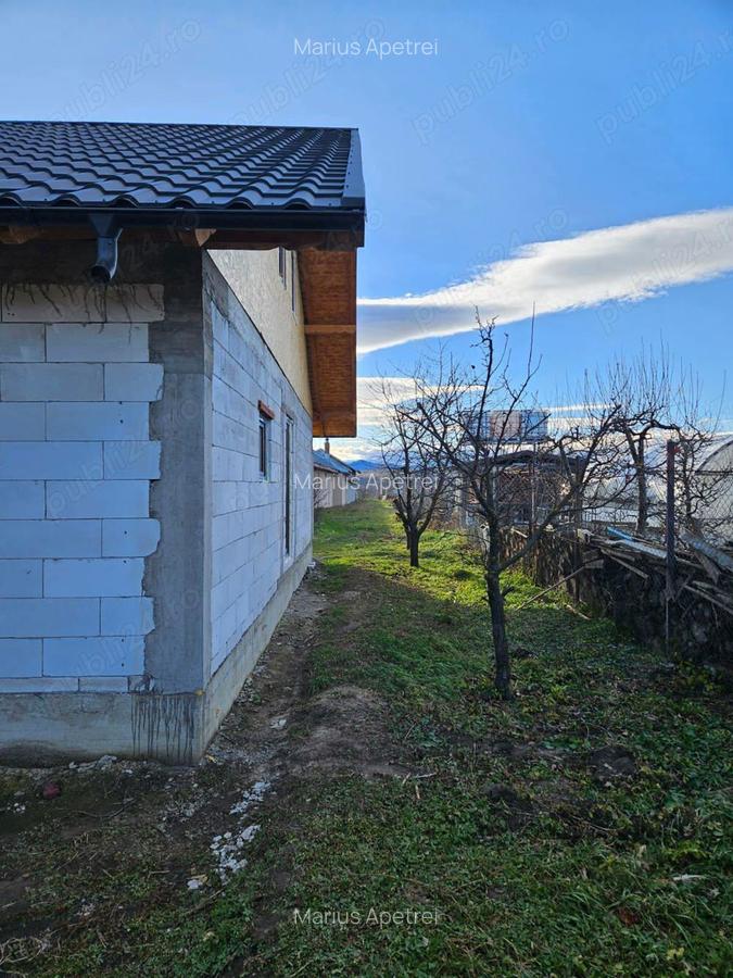 Casa de vanzare cu teren 1200mp - 4