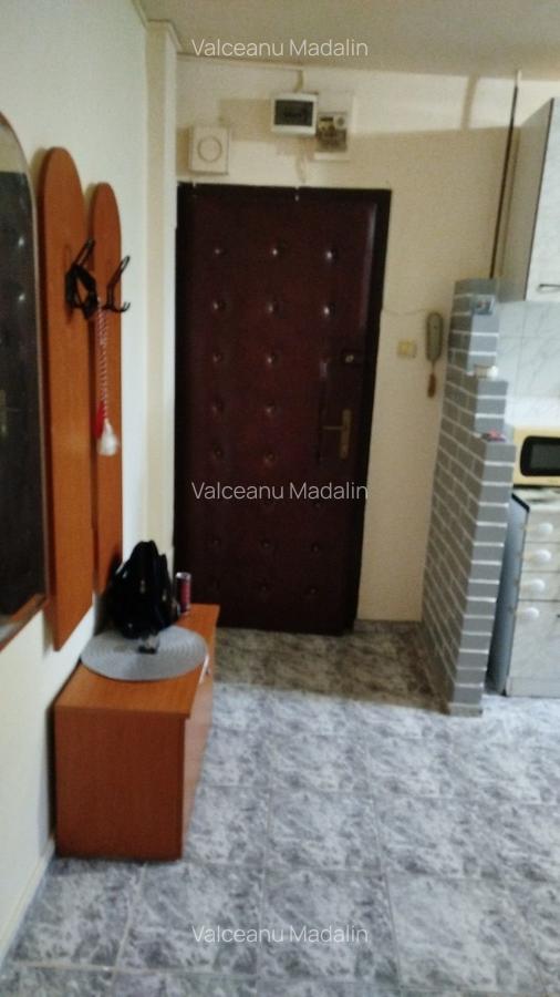 Apartament cu 2 camere semidecomandat, mobilat în Girocului - 6