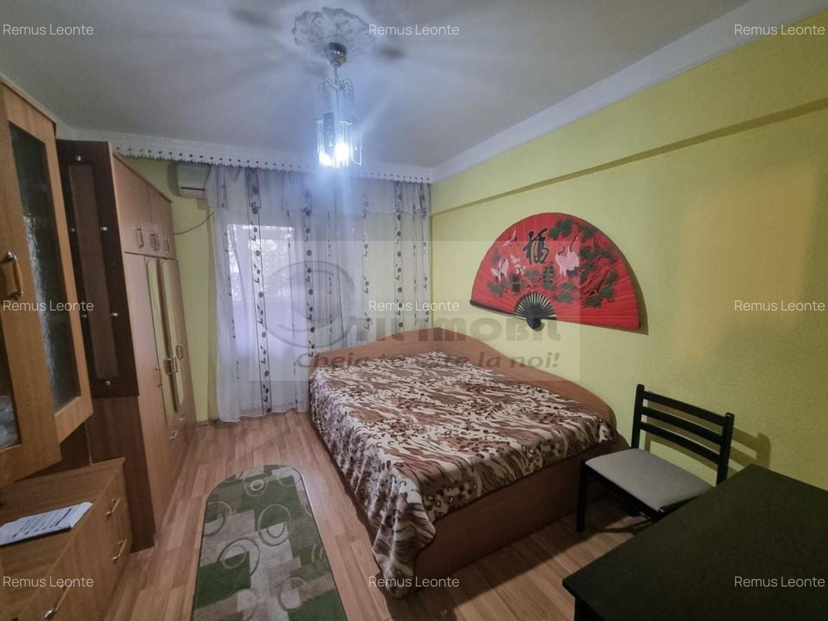 Apartament 4 camere, decomandat, 92.28 mp utili - Dacia - etaj 2/4 - 2