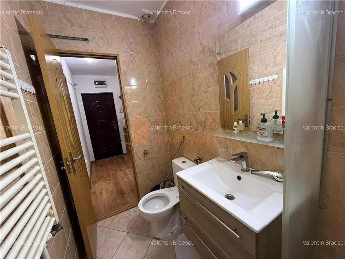 Garsoniera cf 1 decomandata zona Micro 14 - 5