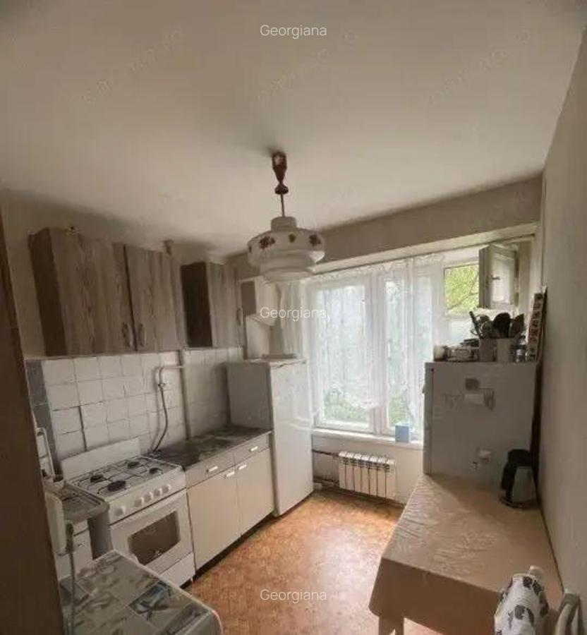 Zona Spitalul Judetean spre inchiriere apartament cu 2 camere - 4