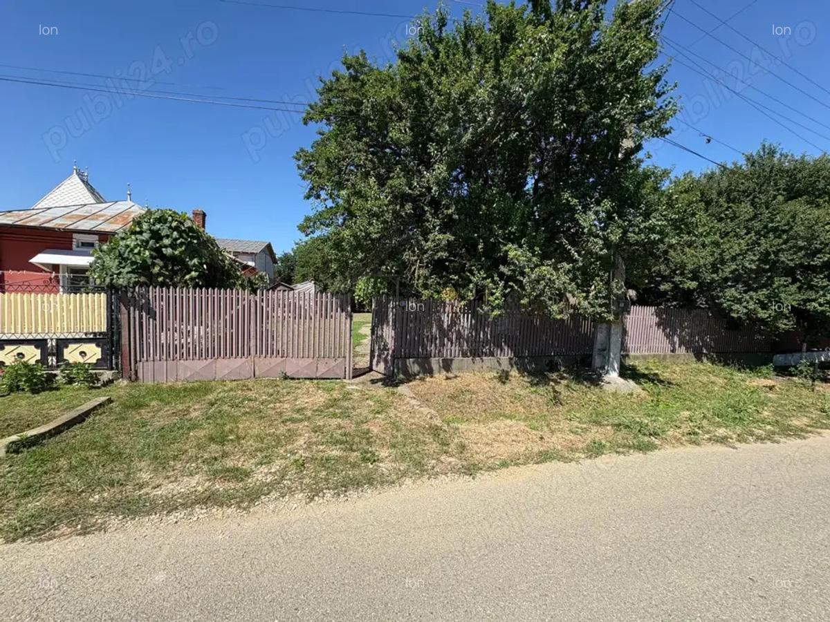 Vand casa la ?ara localitatea Vlasceni - 2 Vand casa la ?ara localitatea Vlasceni - 2