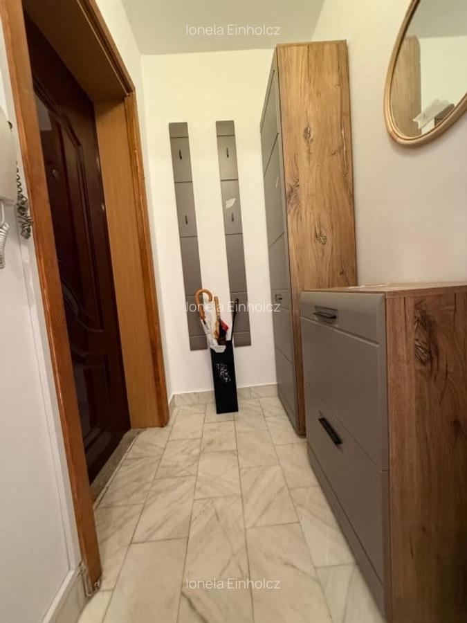 OCAZIE Apartament spatios, 3 camere, etaj 2 - zona Girocului - 6