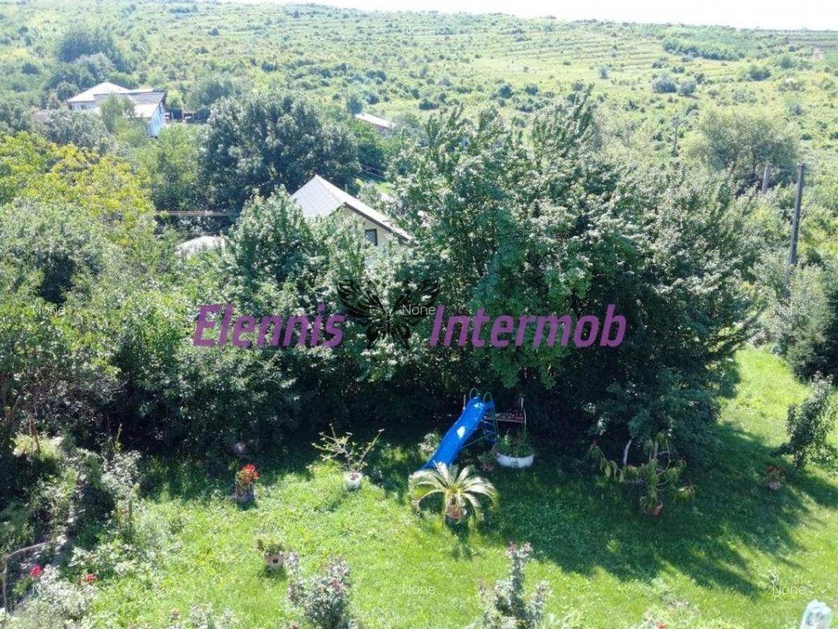 Casă cu 10 camere în Bucov - 15