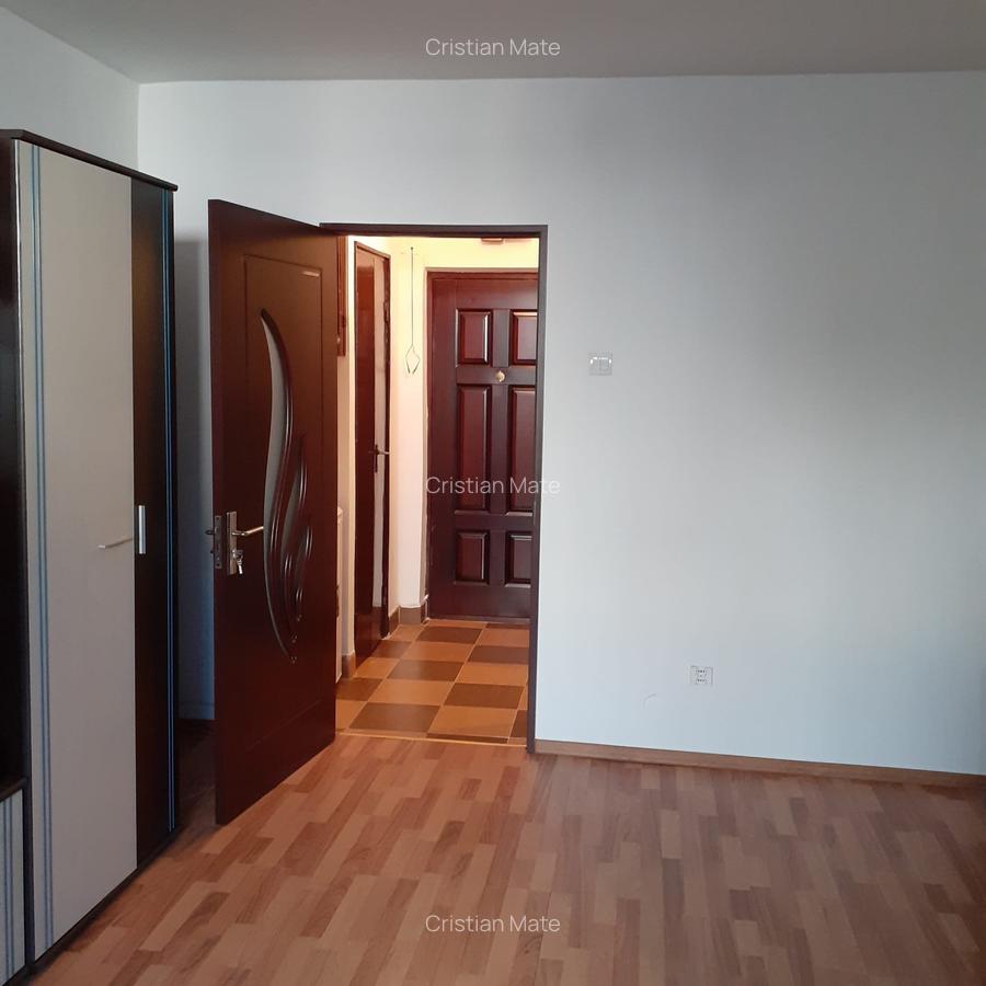 Garsoniera pe Dâmboviței - 2