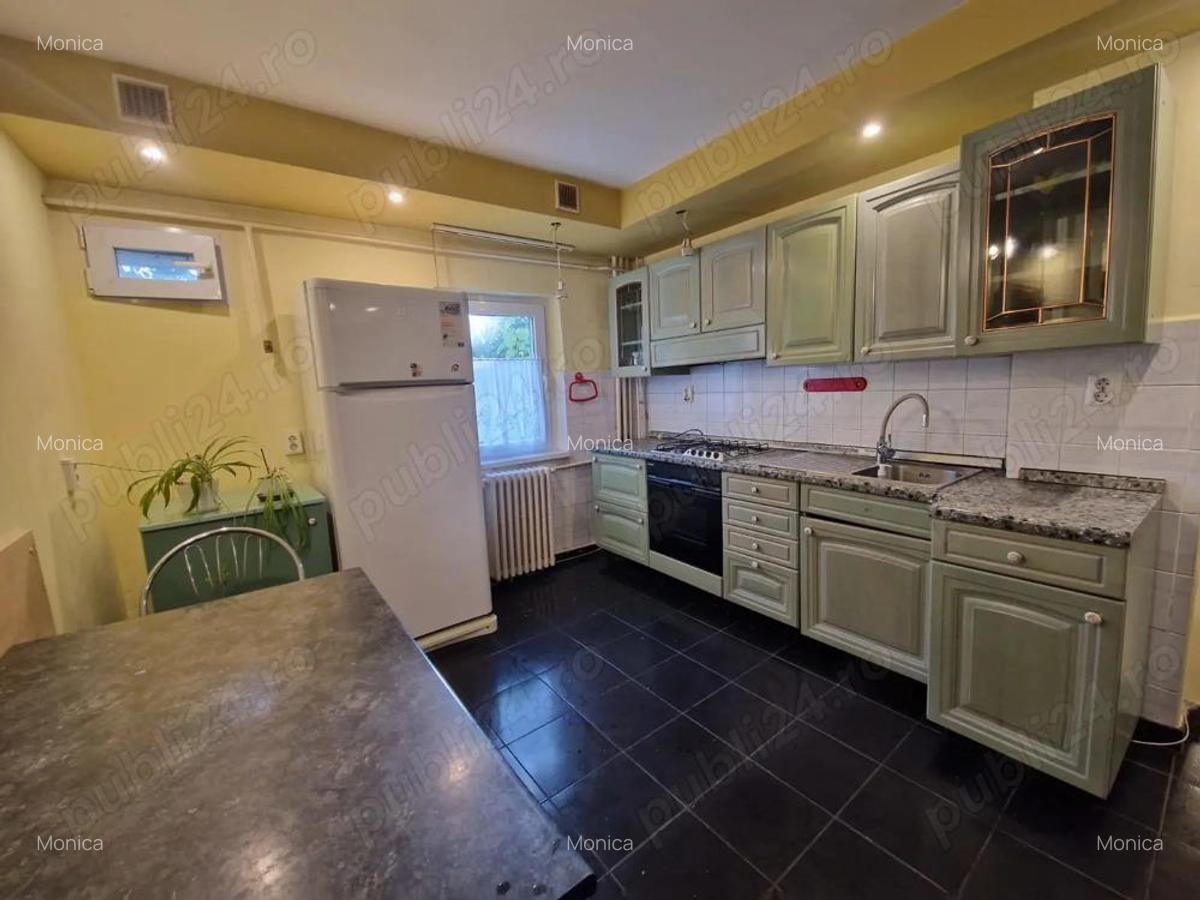 Apartament 3 camere decomandat , 2 Bai, Aradului - 9