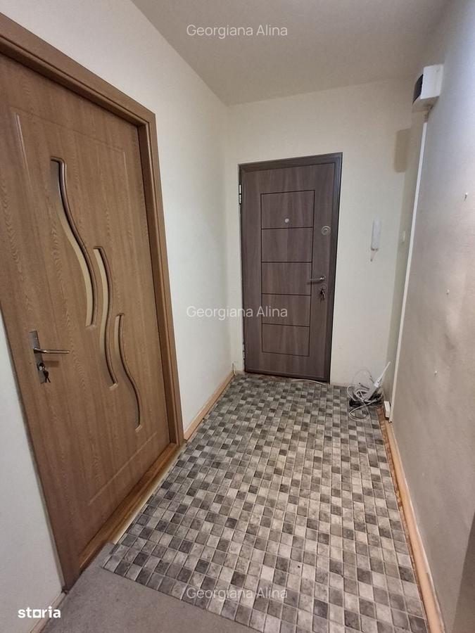 Apartament cu 3 camere decomandat în Aradului - 9