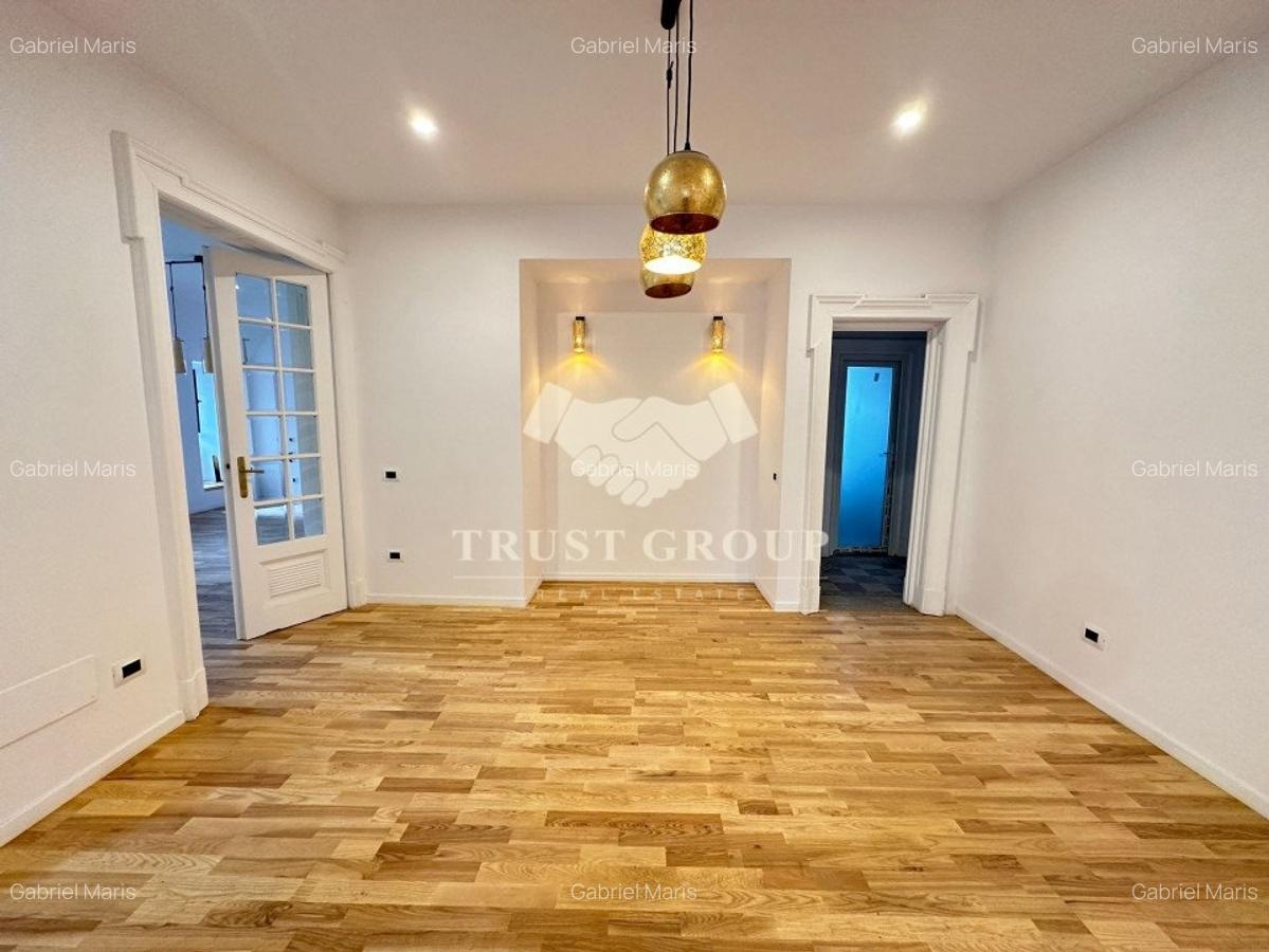 Apartament cu 4 camere decomandat în Romană - 4
