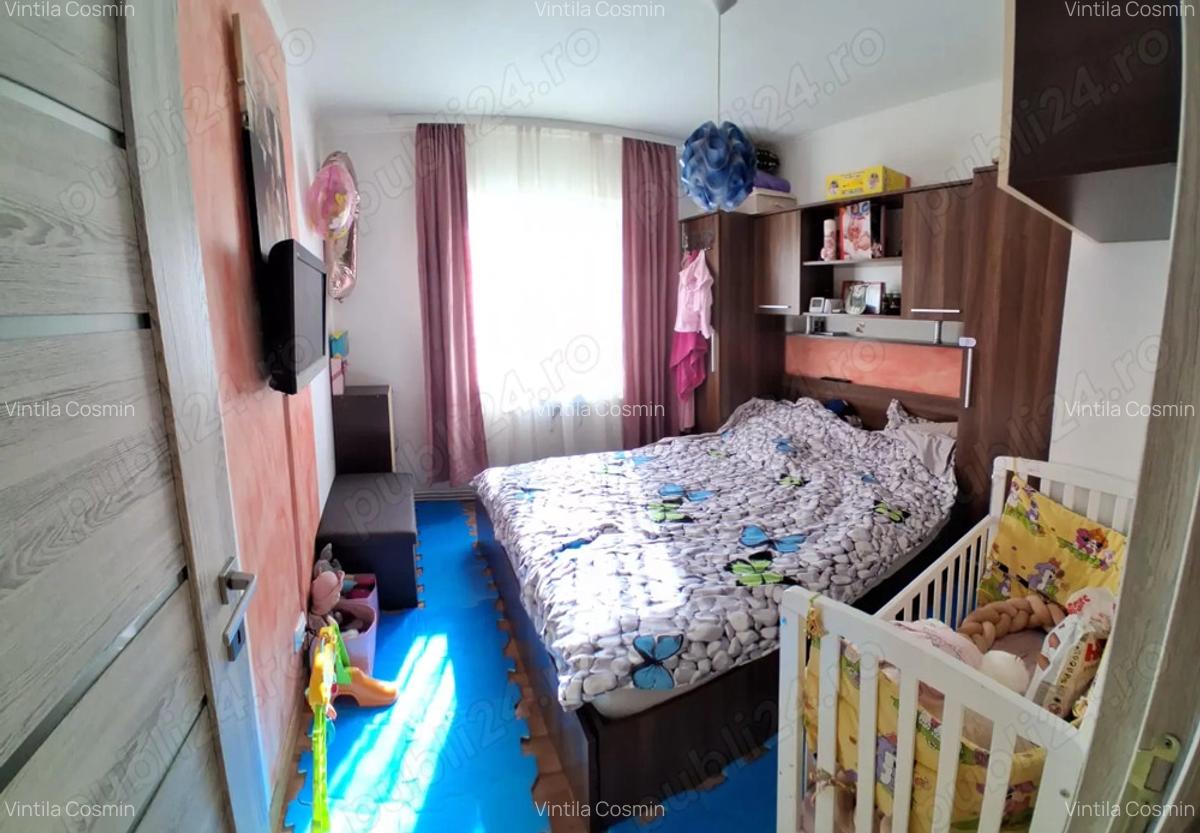 Vand apartament 2 camere semidecomandat,parter inalt in Sibiu cartier v.aaron !! - 4 Vand apartament 2 camere semidecomandat,parter inalt in Sibiu cartier v.aaron !! - 4
