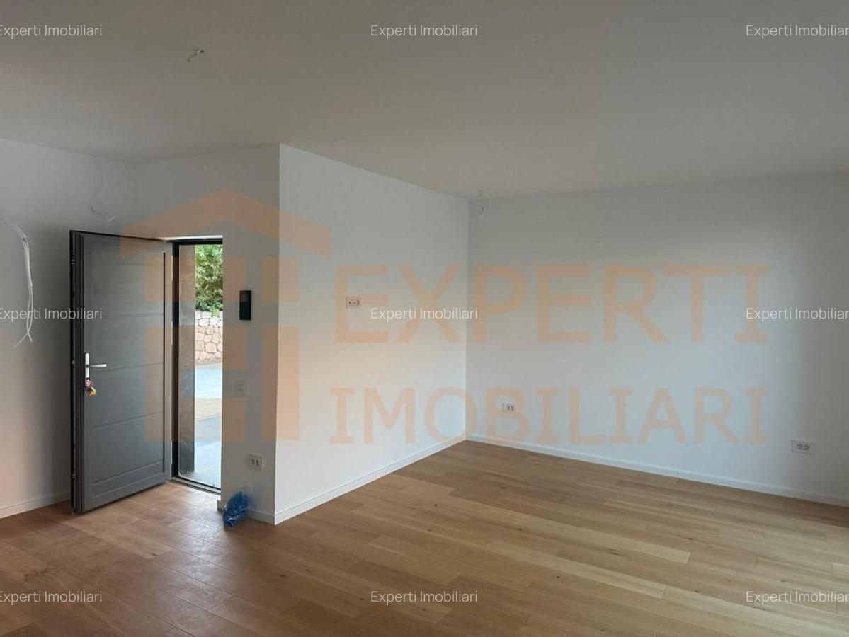 Vila deosebita de vanzare - zona Mamaia Nord pe malul lacului - 20