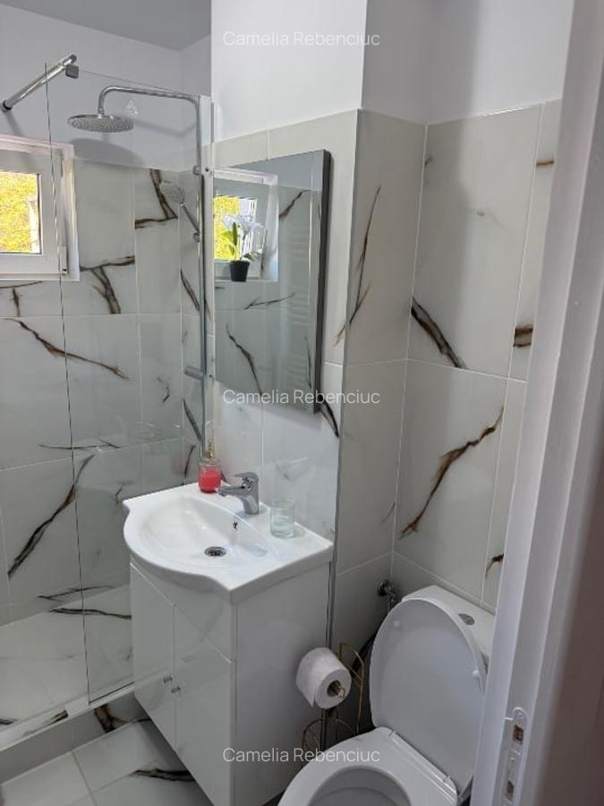 Persoană fizică ,vând apartament cu 2 camere în Păcurari,Alpha Bank - 9