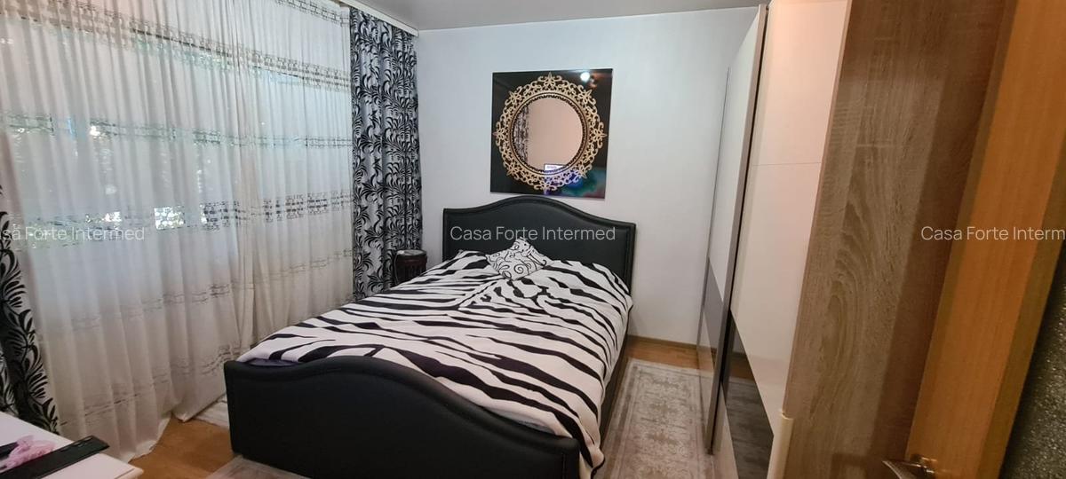 Apartament 3 camere decomandate – Tomis Nord 130.000€ - 23