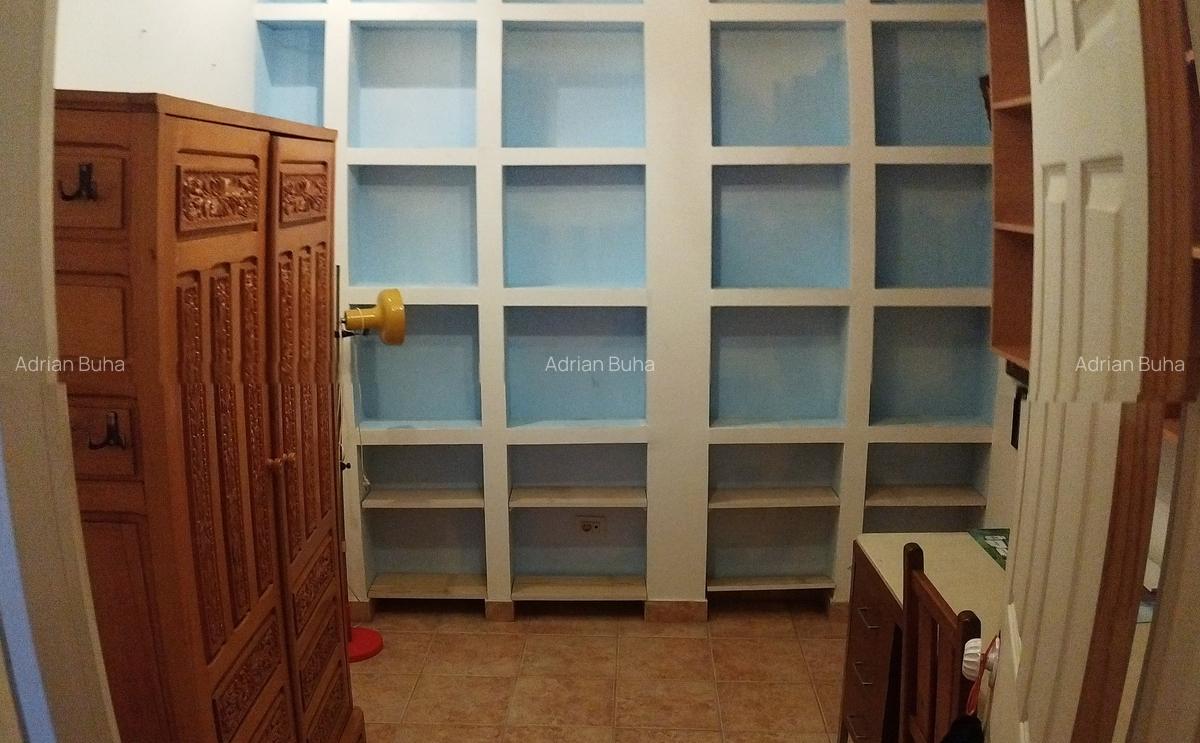 Casă cu 9 camere în Tomis II - 12