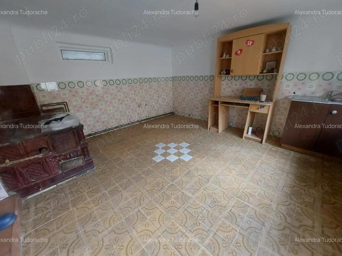 Vanzare casa si teren - Targoviste, zona Calea Bucuresti - 14