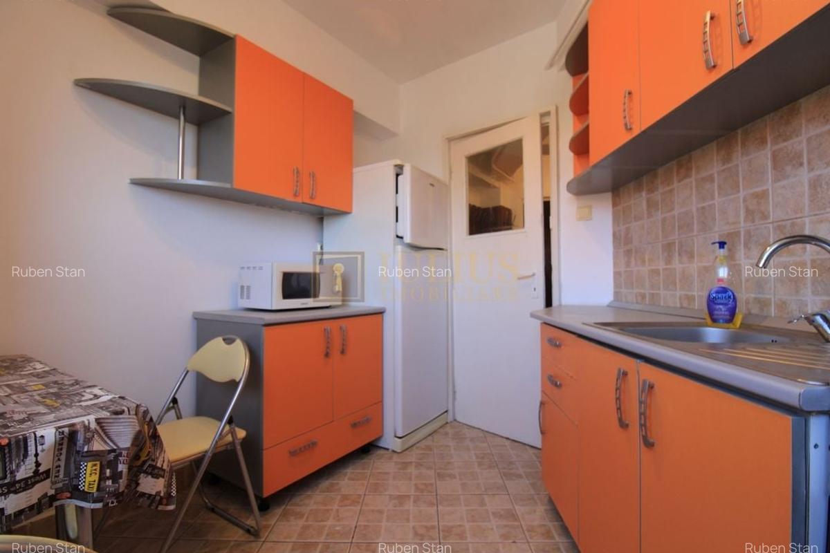 Apartament cu 3 camere semidecomandat, mobilat în Ultracentral - 10