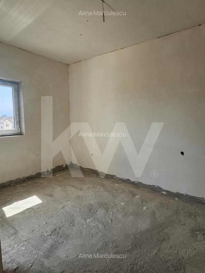 Apartament cu 3 camere decomandat în Turnișor - 3