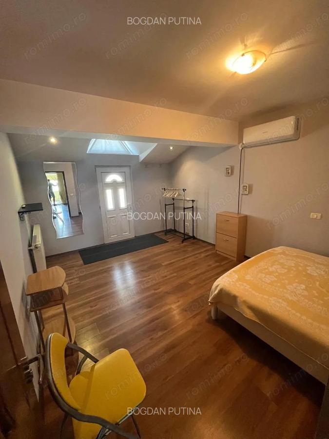 Apartament 3 camere in vila - 2