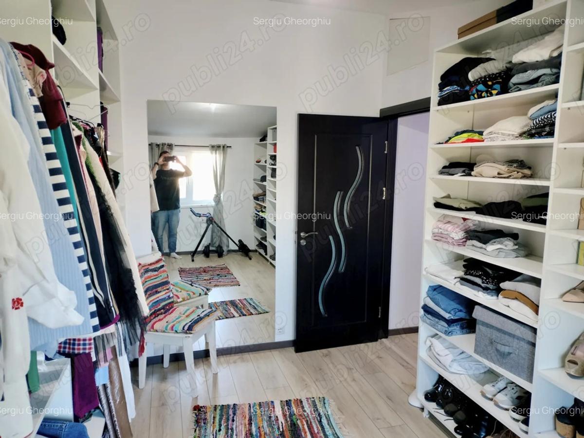 Vand apartament semidecomandat 4 camere, 2 bai, semidecomandat - 4