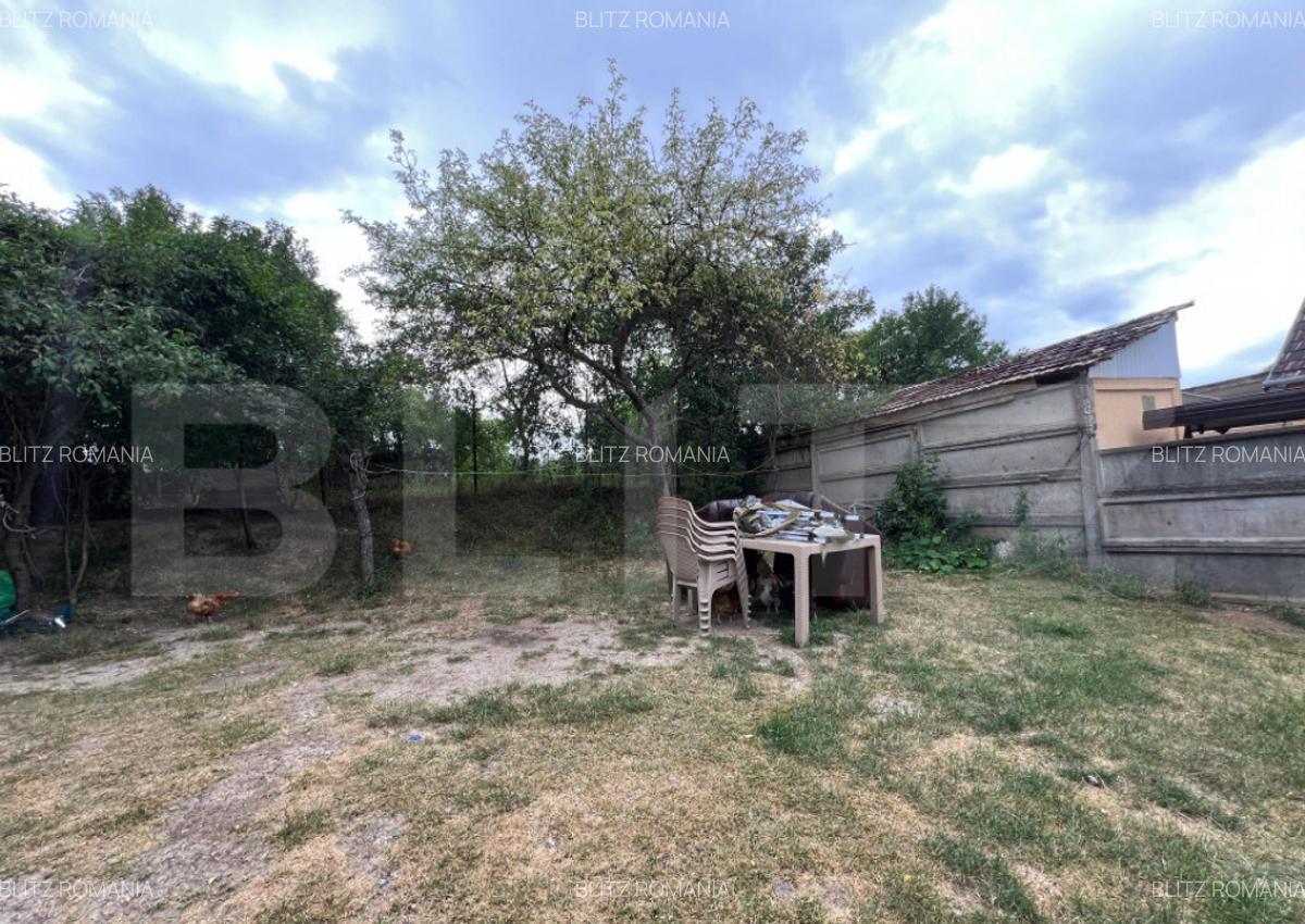 Locuin?a modesta, teren spectaculos 400 mp cu vedere - 2