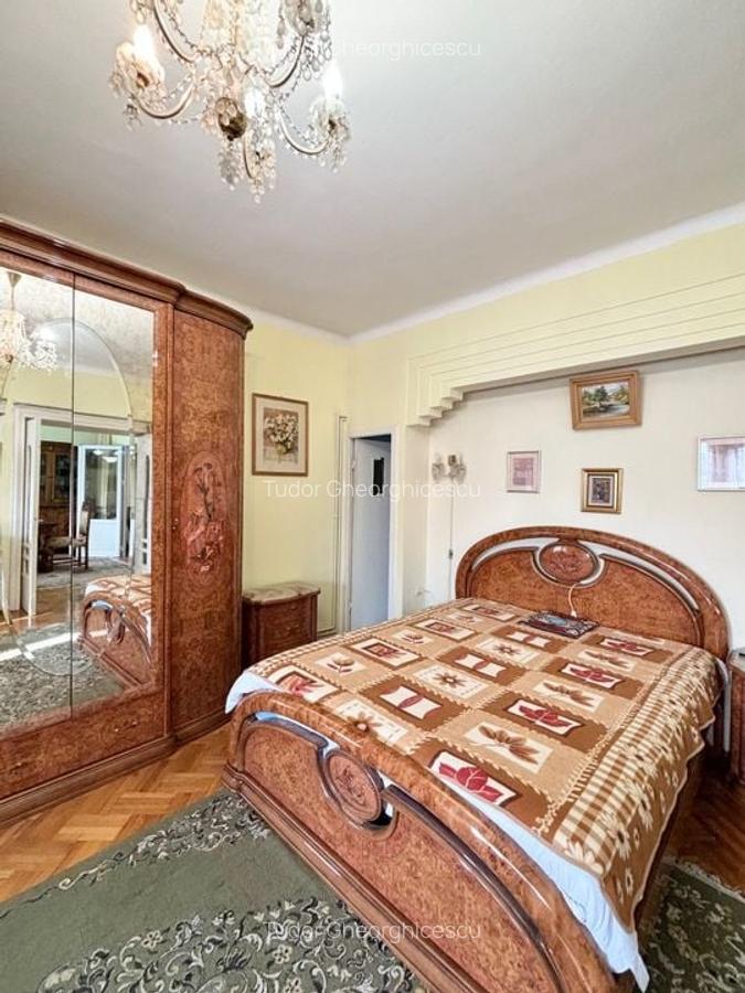 APARTAMENT CU GARAJ, IN VILA, AFLAT PE BULEVARDUL DACIA, MOBILAT SI UTILAT - 12