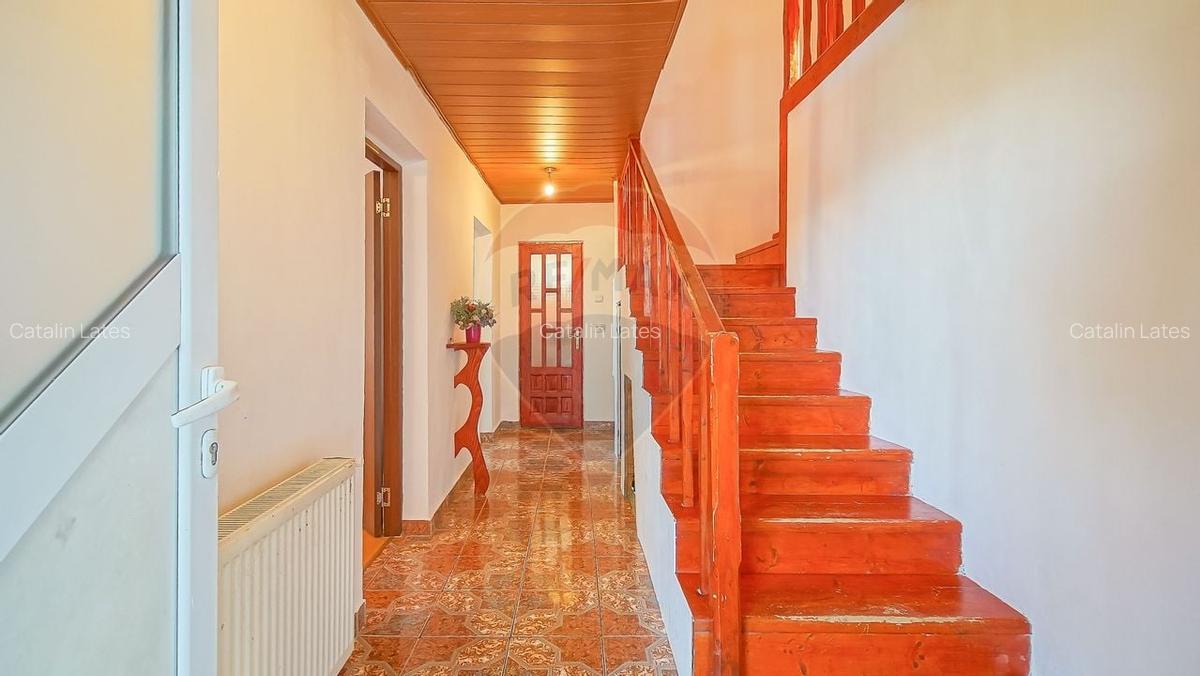 Casa cu 6 camere de vanzare in Rasnov, teren 1.100 mp, zona Glajarie - 7