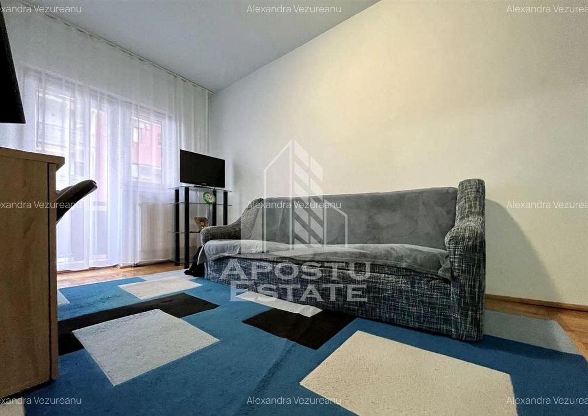 Apartament cu 3 camere, 2 bai, decomandat, etajul 2, cent... - 2