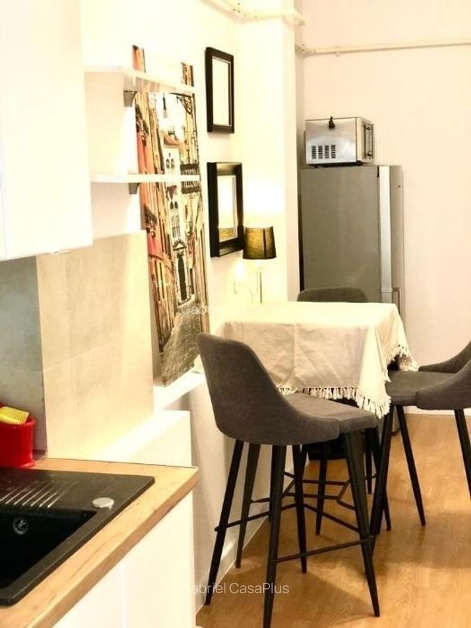 Apartament cu 2 camere decomandat în Central - 3