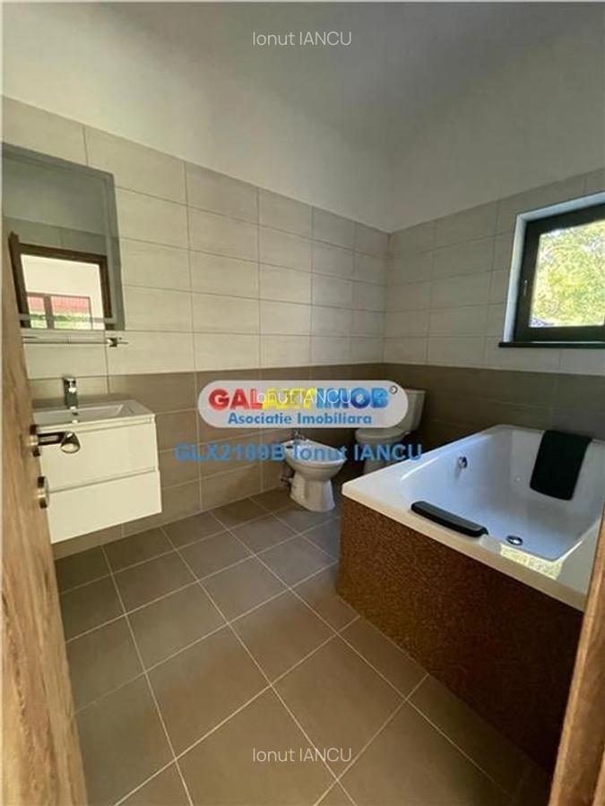 Vila cu garaj Padurea Pantelimon - 4 camere - 12