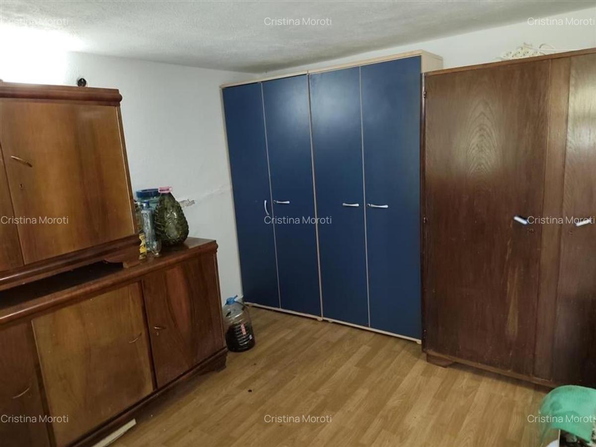 Proprietate spatioasa de vanzare in Gaesti, Dambovita - ideala pentru locuit sau - 15