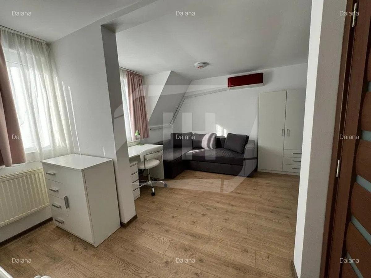Apartament 3 camere, semidecomandat, 2 parcari, Centru zona 21 Decembrie - 2