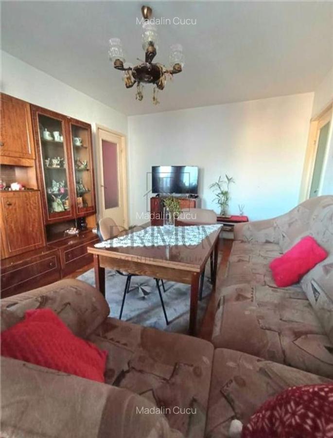 DACIA - 4 CAM - BOXA - CENTRALA/AC - ZONA EXCELENTA- - 1