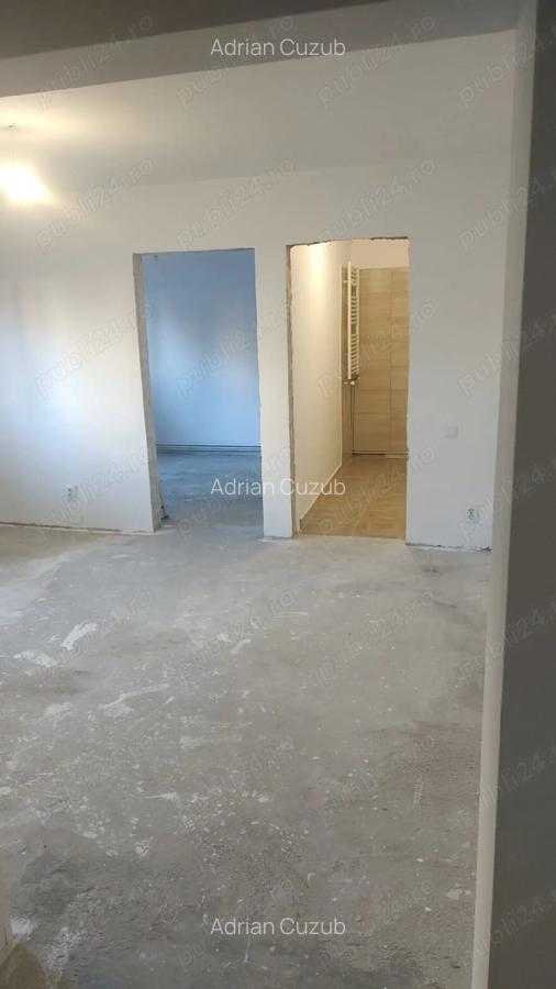Proprietar Vand apartament 2 camere, semidecomandat, renovat complet Str. Avram Iancu, nr. 151A - 2