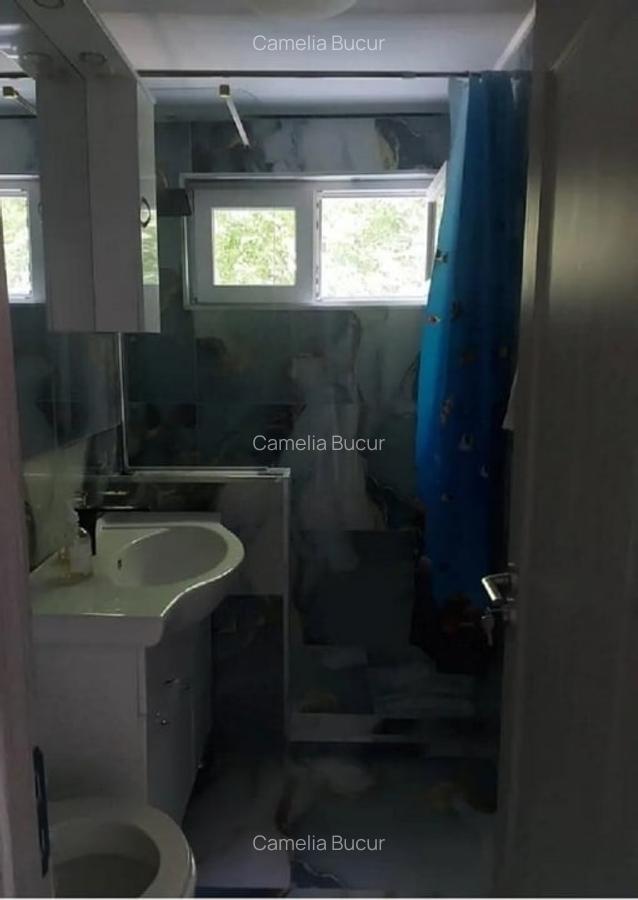 Apartament cu 2 camere - zona Podu Ros - Cantemir - 1