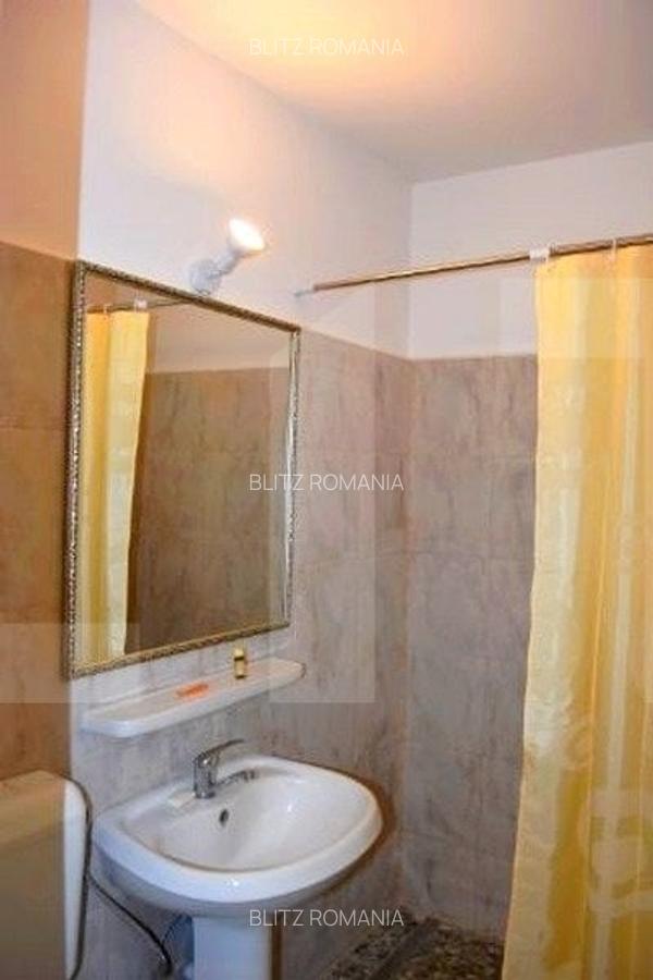 Apartament de vanzare, cu 3 camere, 52 mp, zona Pajura - 10