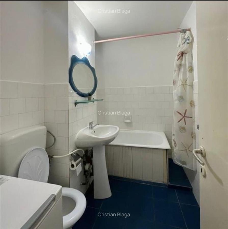 Apartament cu 3 camere decomandat în Rogerius - 8